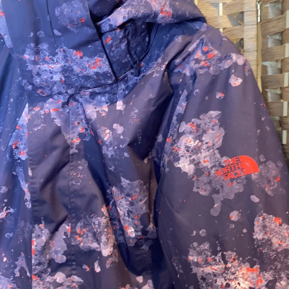 The North Face Women’s Jacket M - Picture 8 of 16